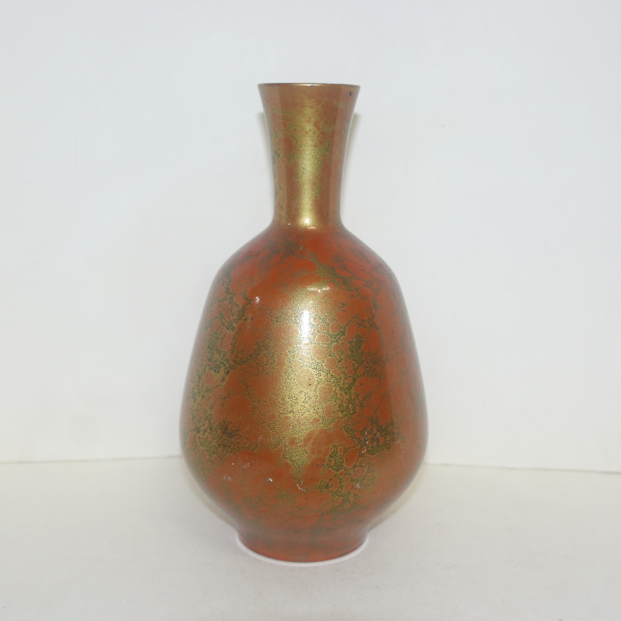 금속합금재질로된 화병