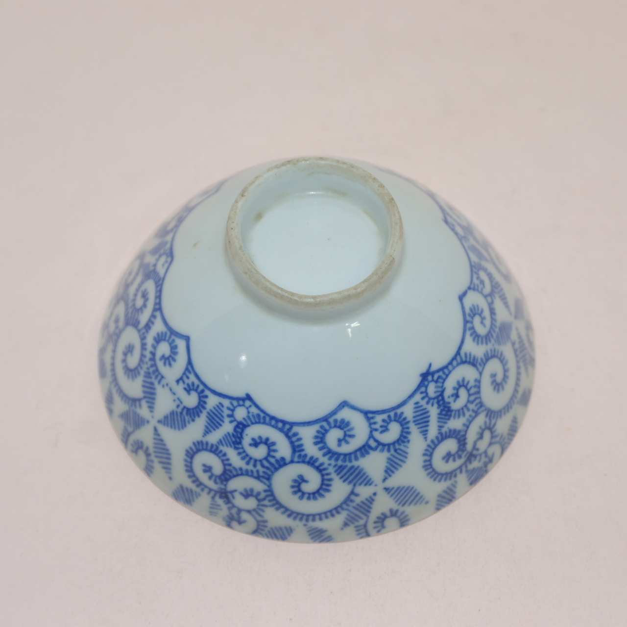 연대가좋은 외사기 청화백자 추상화문 자완