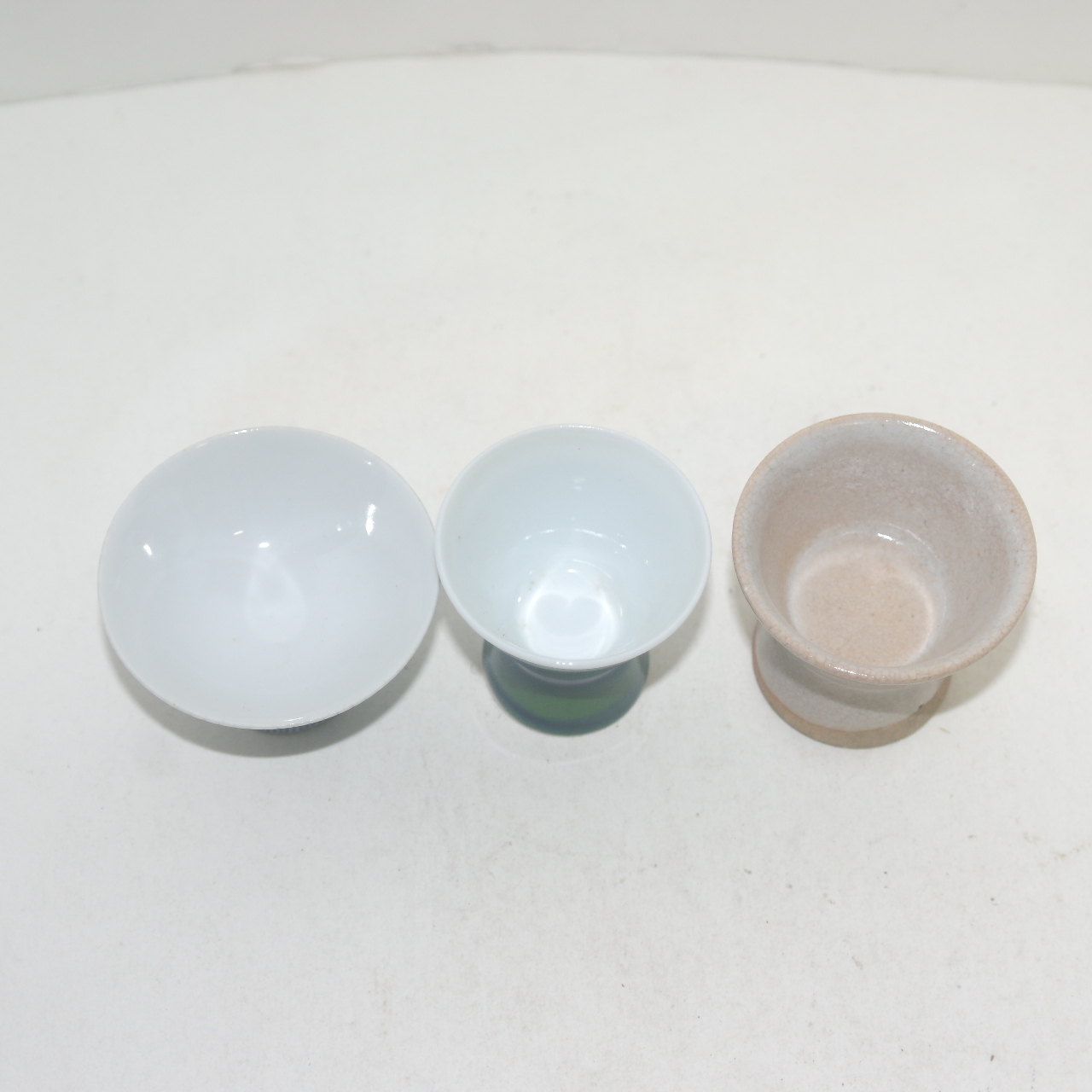 청자 굽다리잔 3점