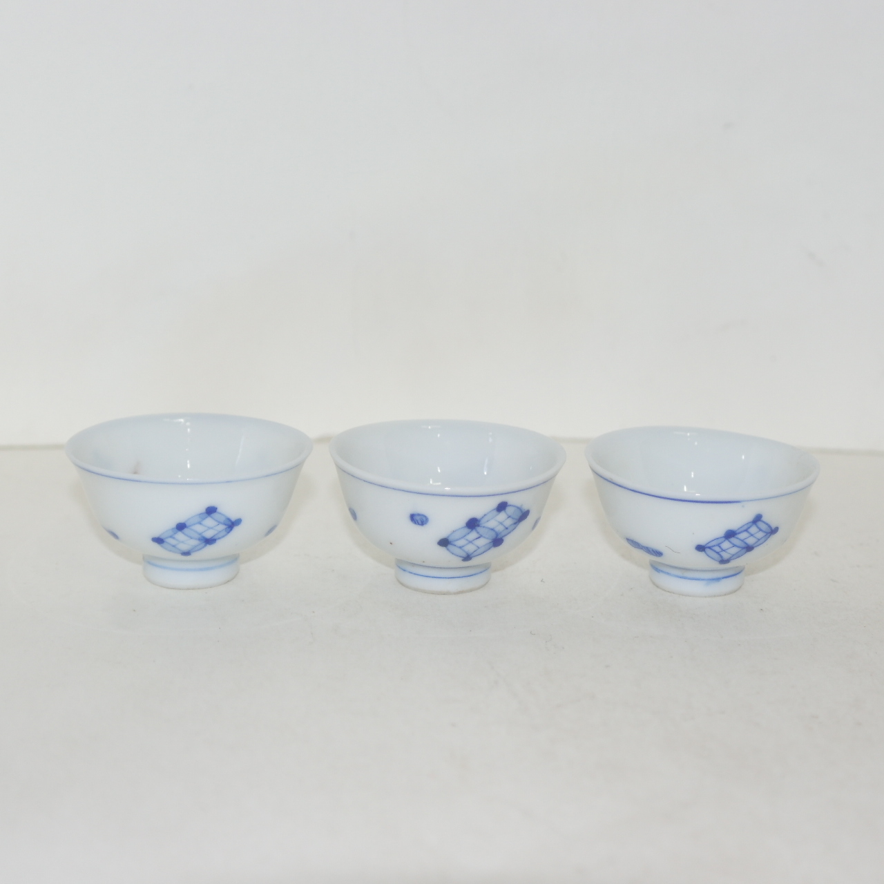 연대좋은 청화백자추상문 잔 3점