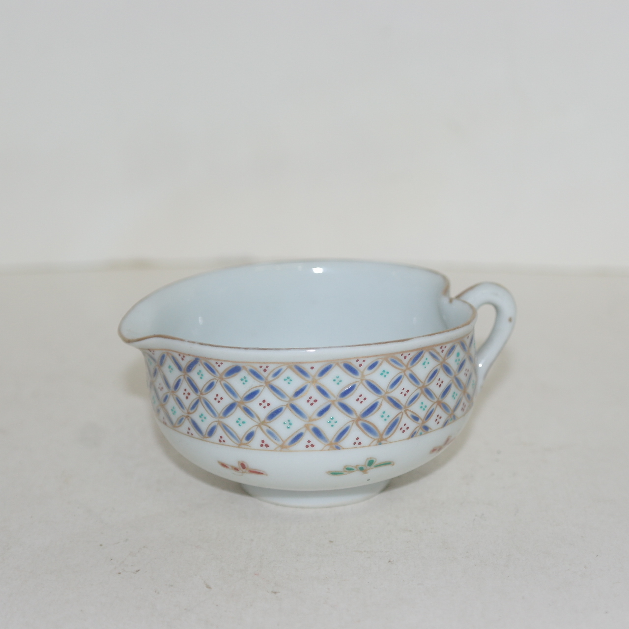 연대가좋은 구다니 청화백자금채추상문 수구