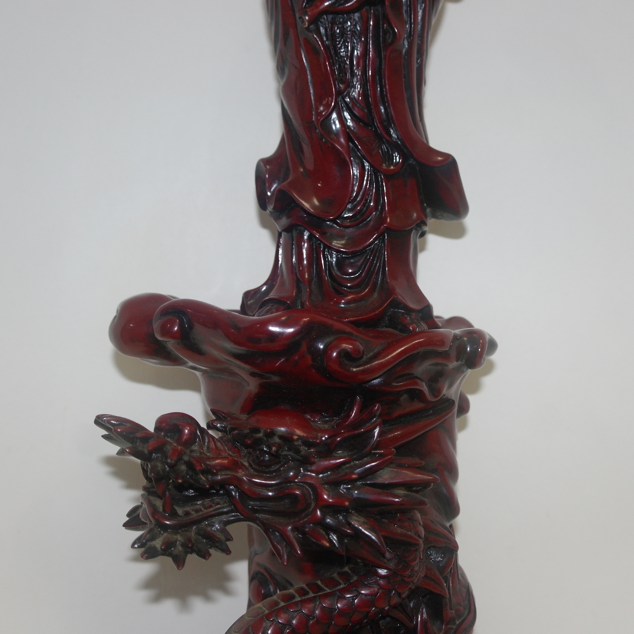 아주묵직한 재질로된 용 관음불입상 조각상