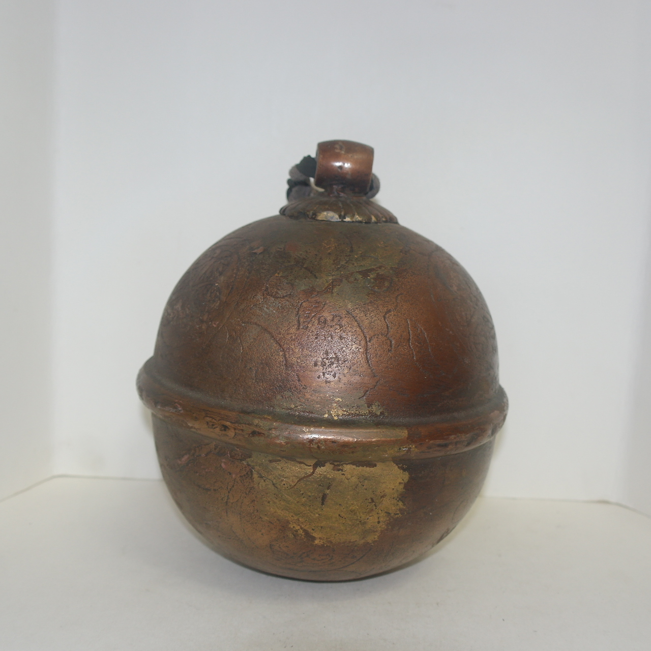 소리가 아주크게나는 무쇠로된 대형크기의 방울