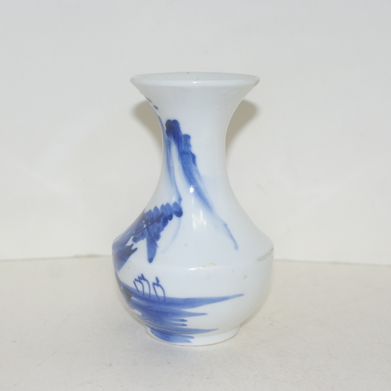 100년이상된 양촌이마리 청화백자산수문 주병