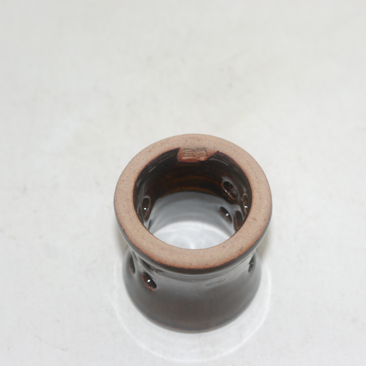 조선도공의 후예 아리따(有田) 흑유청자 투각 차도구