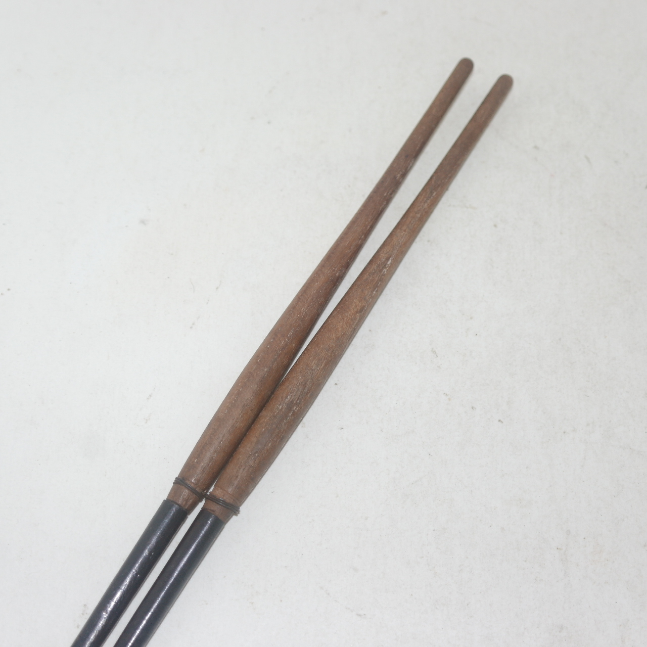 나무와 무쇠로된 불손 1벌