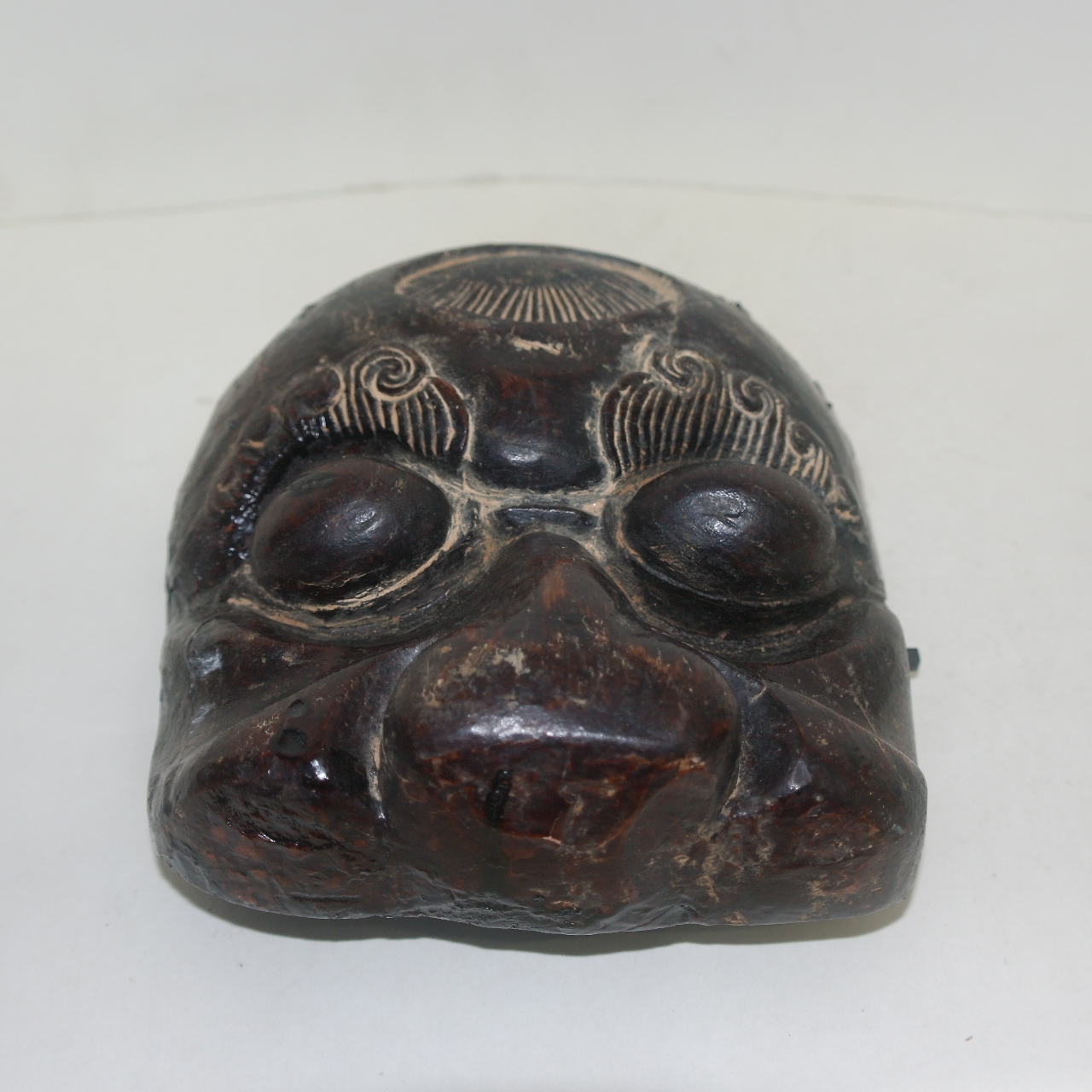 연대가좋은 원목나무로된 탈