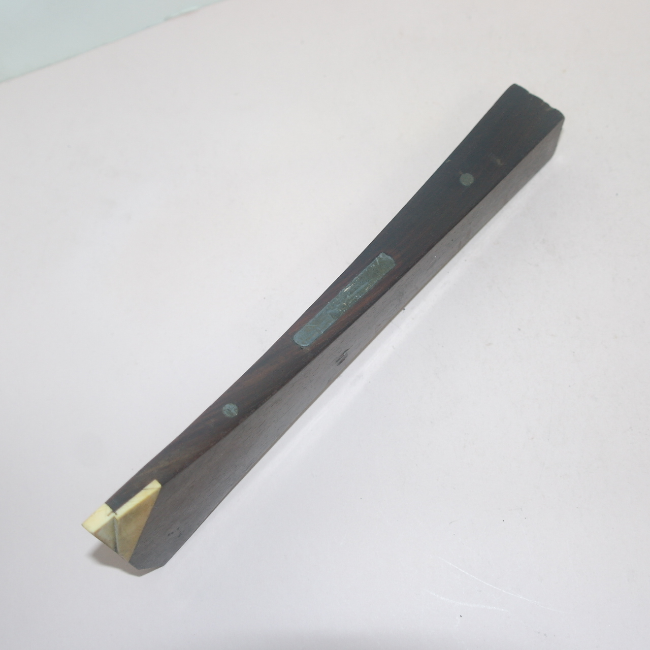 묵직한 화류목으로된 도구