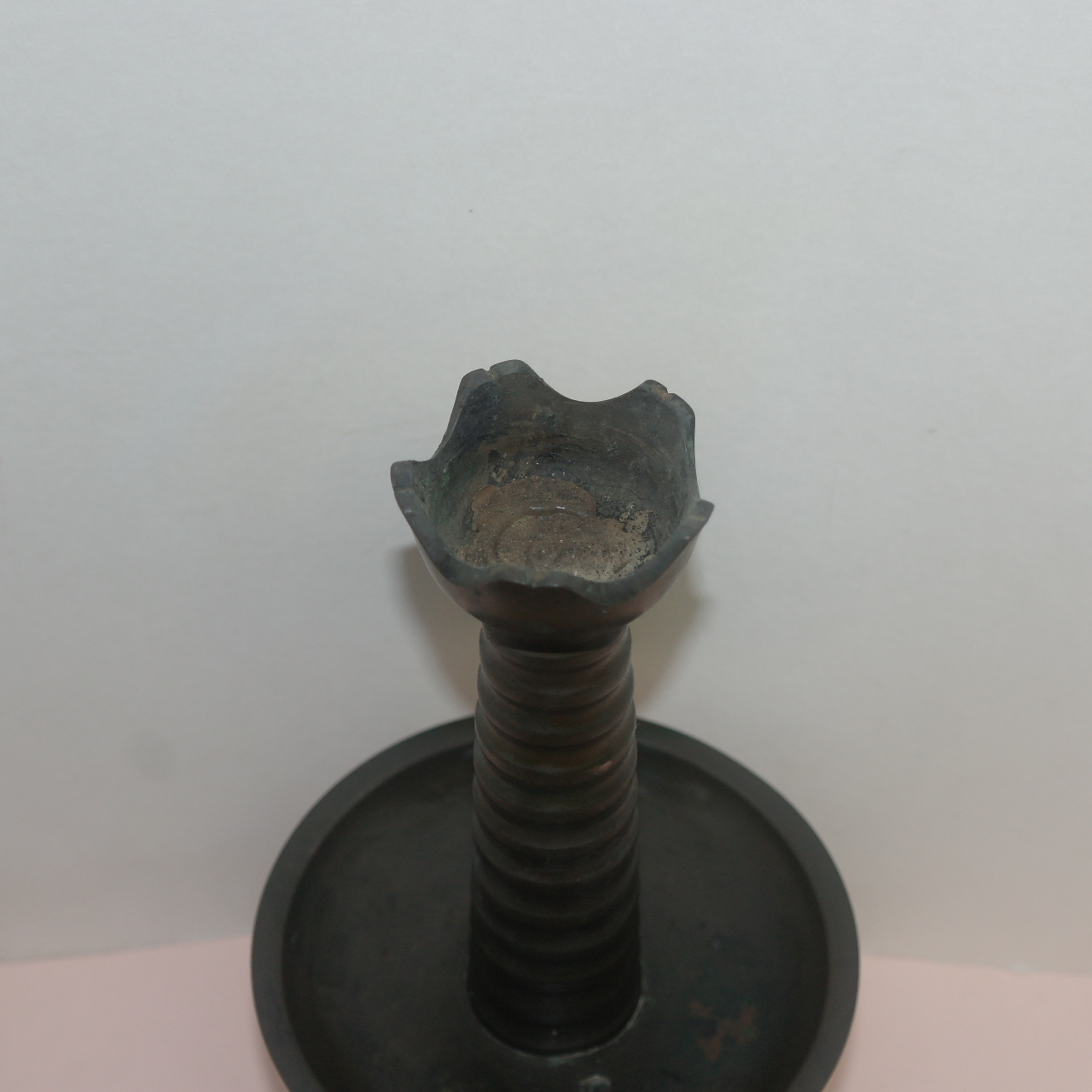 연대가좋은 청동으로된 촛대