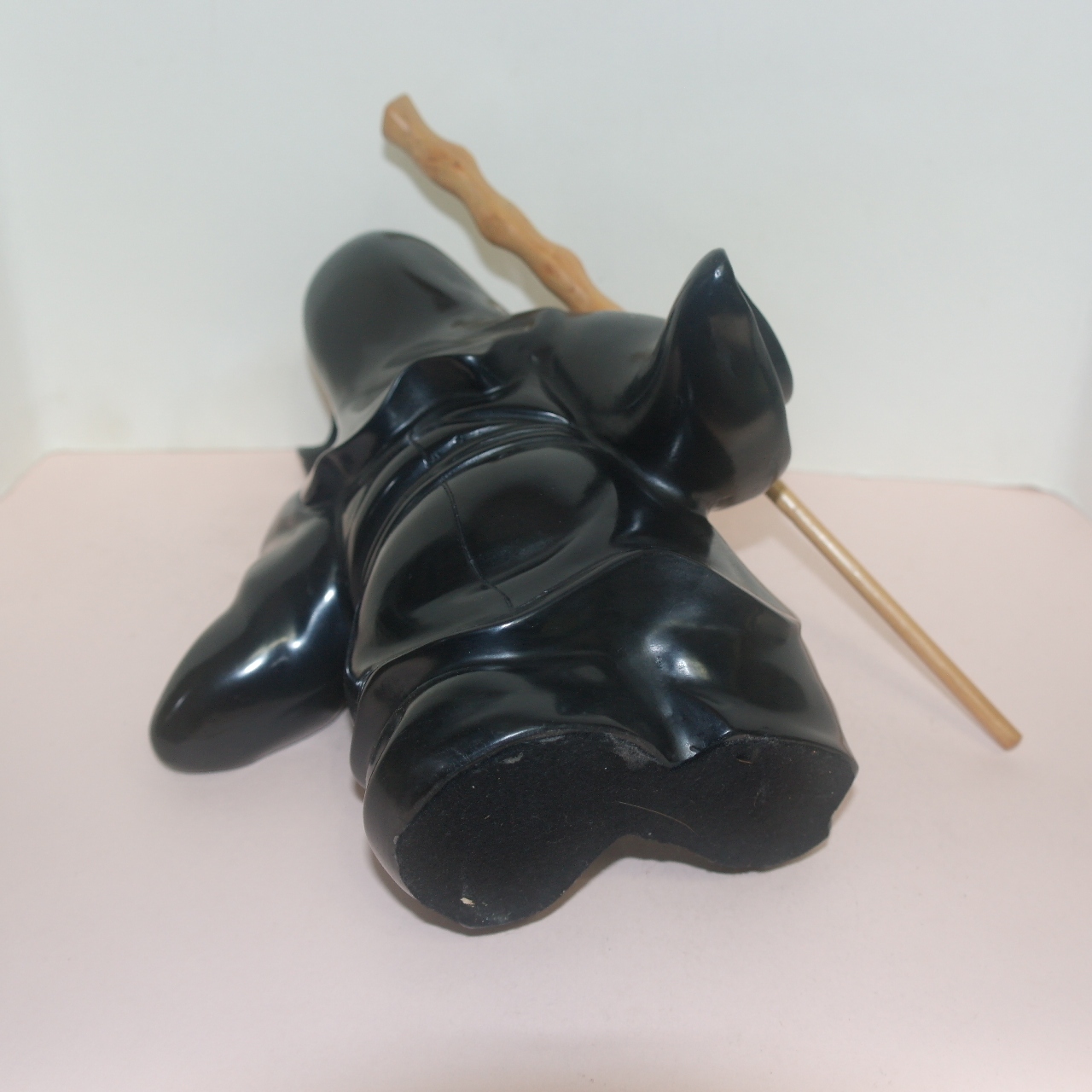 흑오석원석을 통으로 조각한 신선 조각상