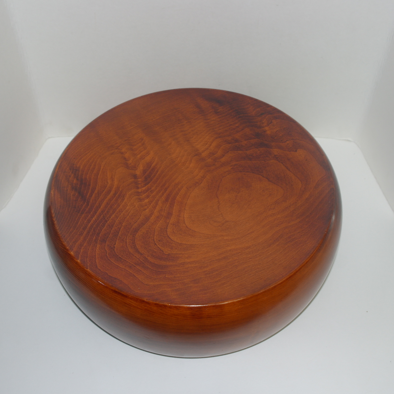 원목나무로된 대형크기의 화문이 조각된 합