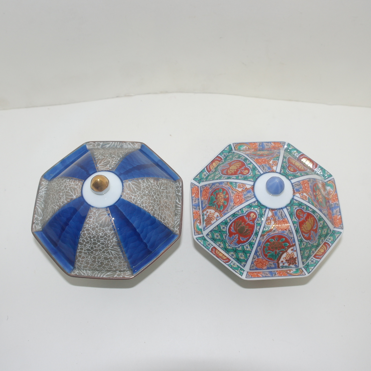 금송매(錦松梅) 청화백자진사화문금채 각진합 2점셋트