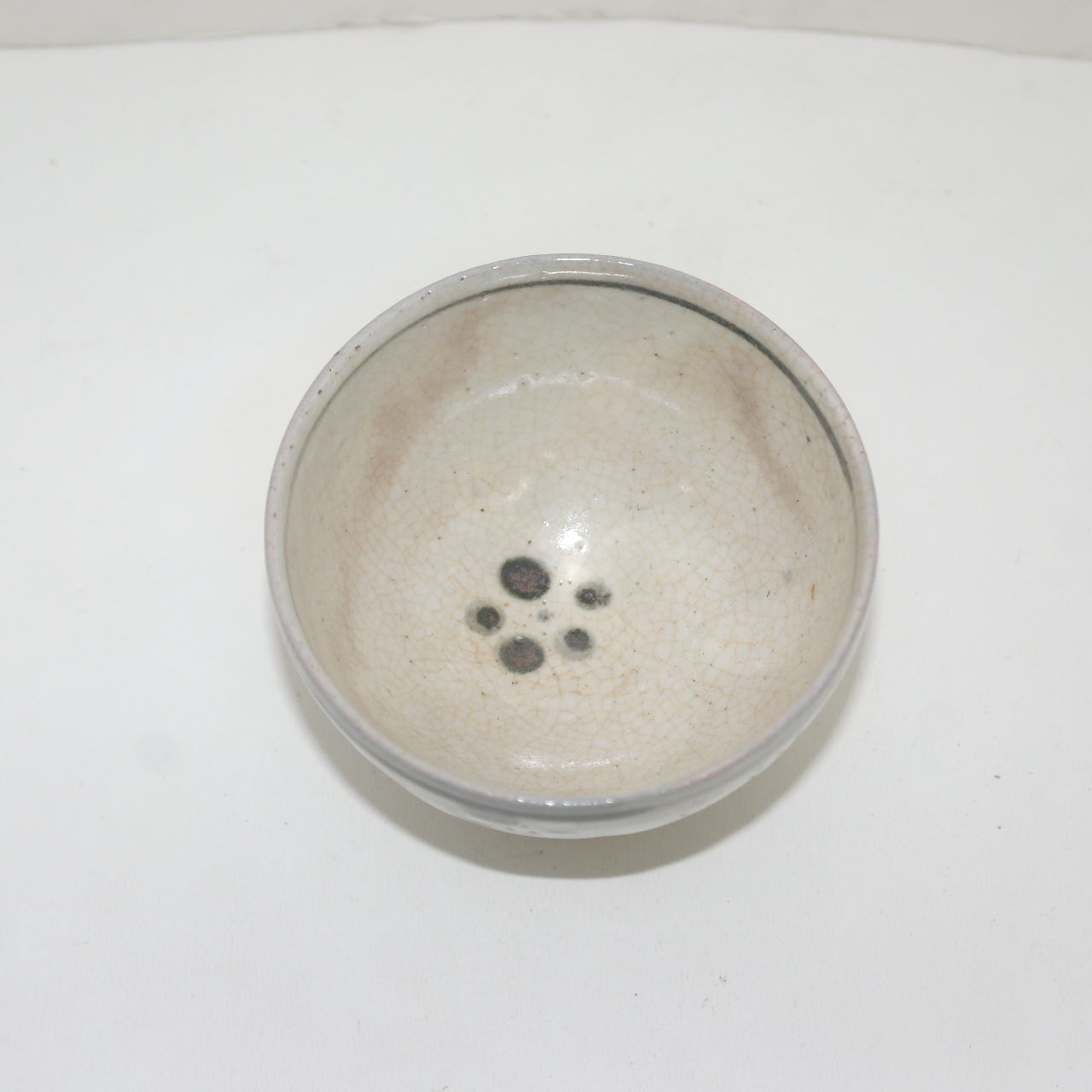 분청자 철화화문 굽이 있는 잔