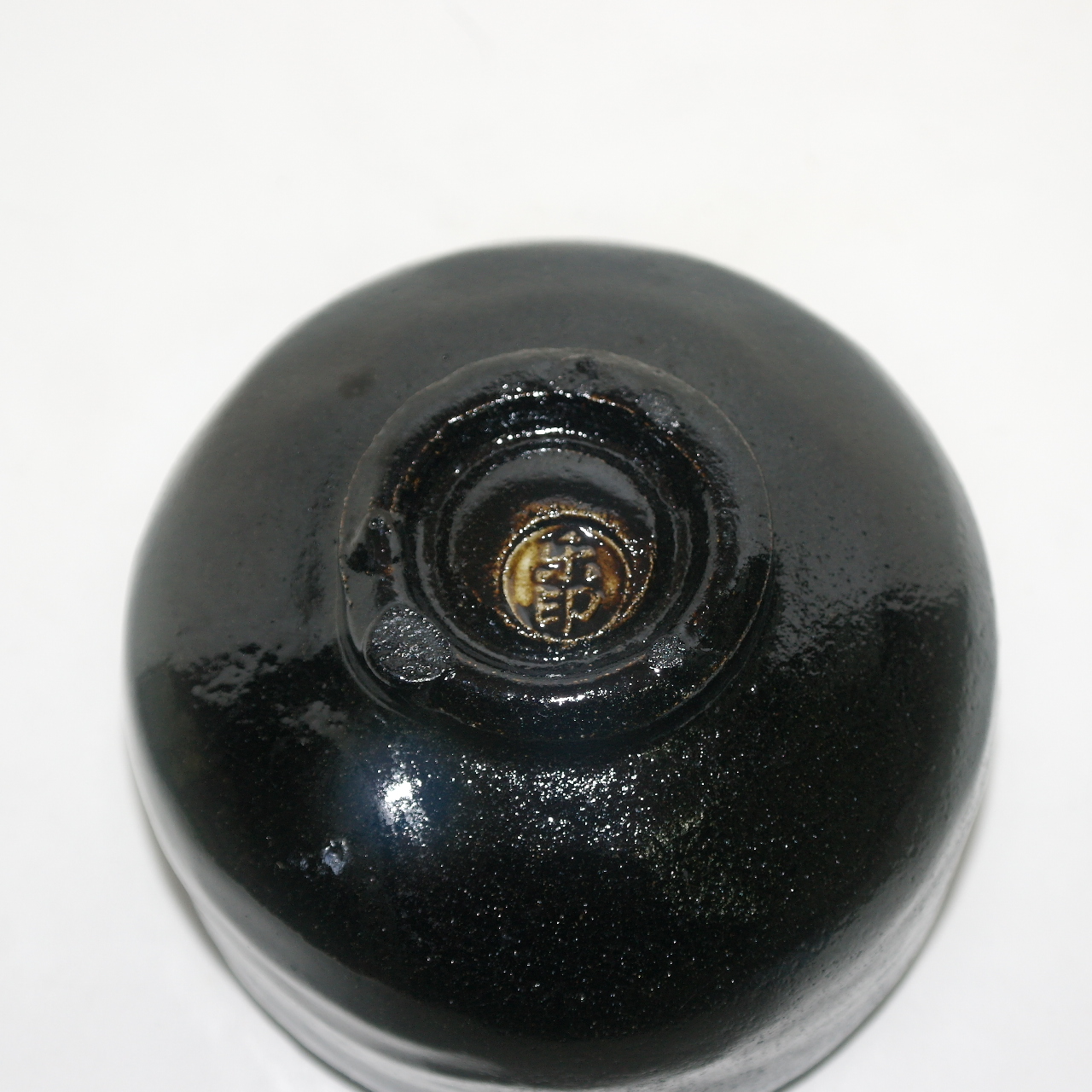 퍽퍽이 태토의 흑유청자 말찻잔