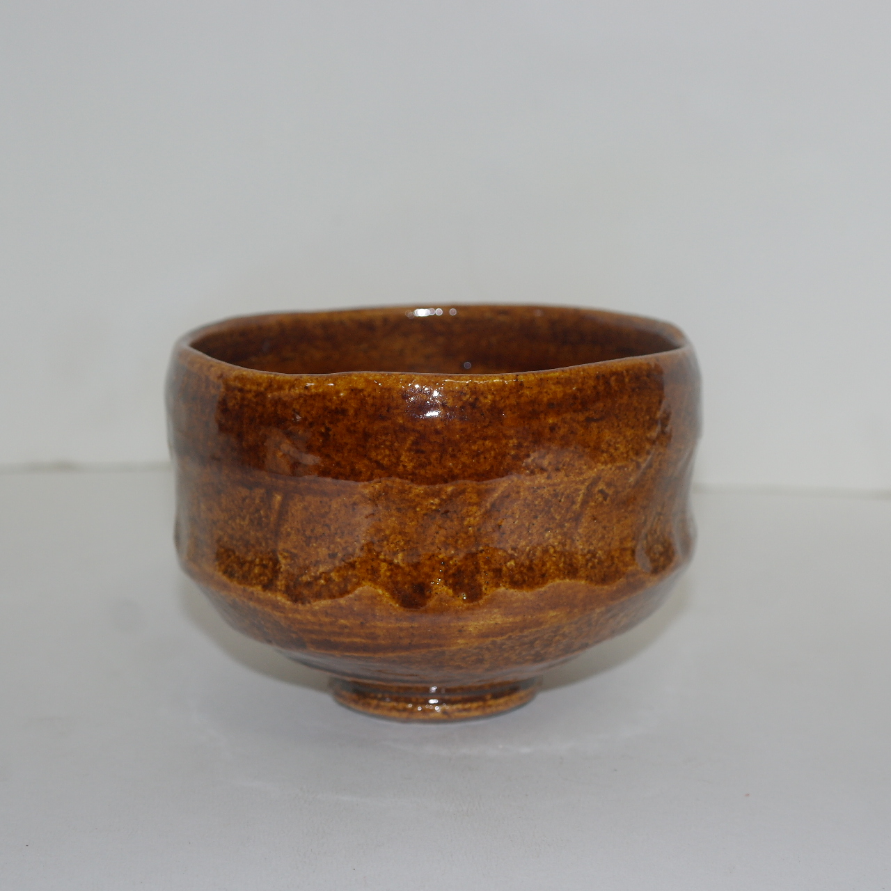 퍽퍽이 태토의 청자 락(樂) 말찻잔