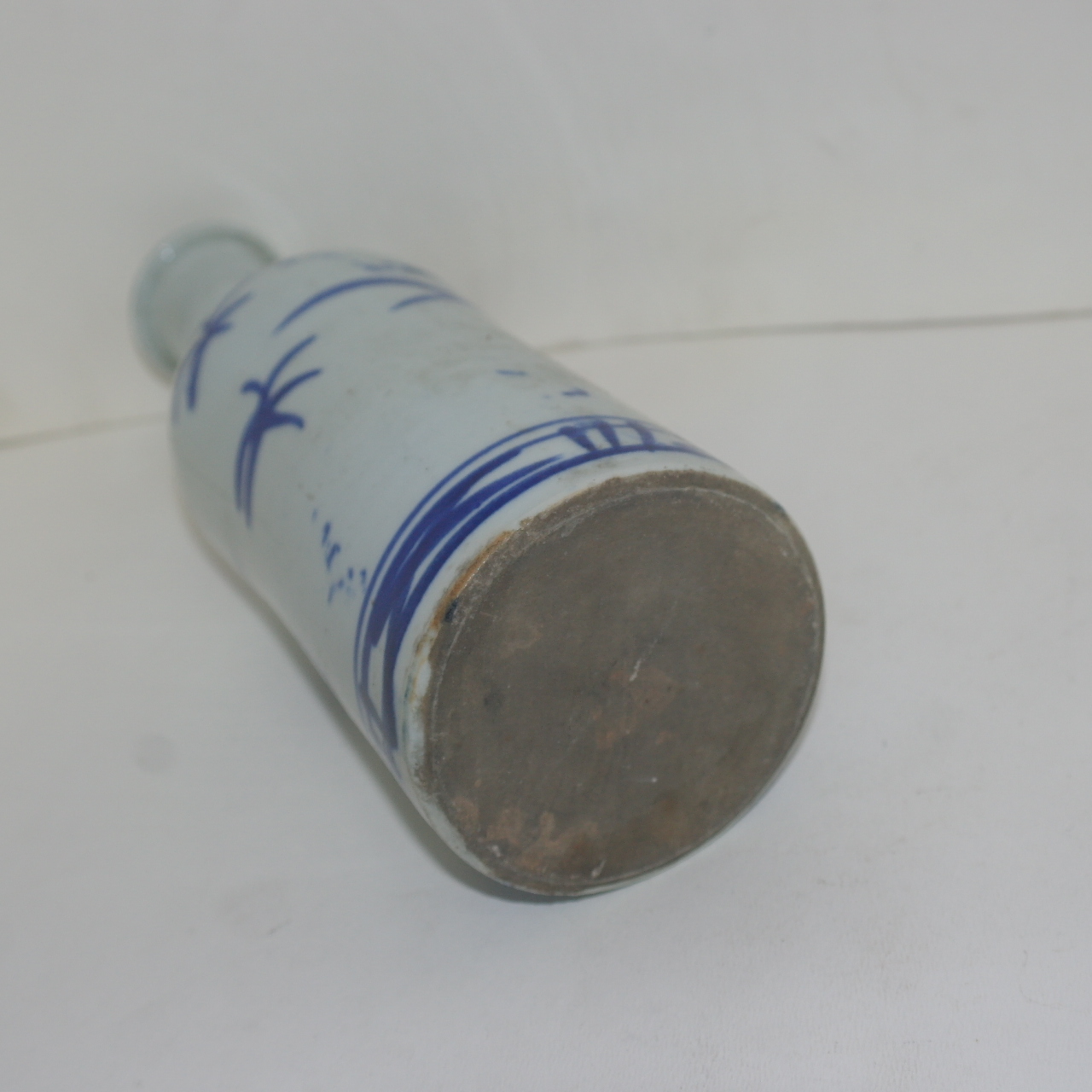 100년이상된 청화백자화문 주병