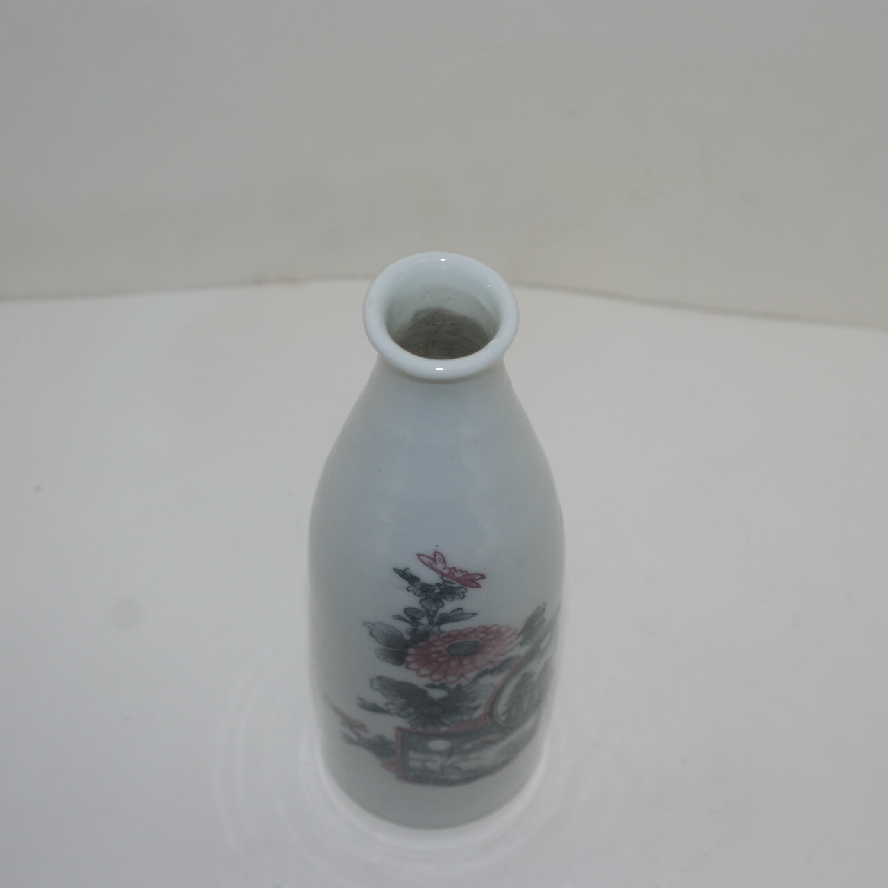 연대가좋은 외사기 철화백자산수화문 주병