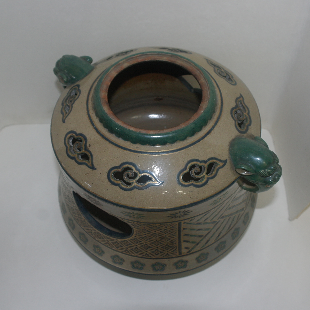 명품골동-청자 청화금채화문 투각 다부