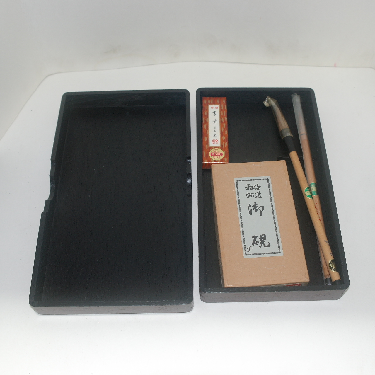 미사용 나무벼루함에 돌벼루 먹,붓2자루 셋트