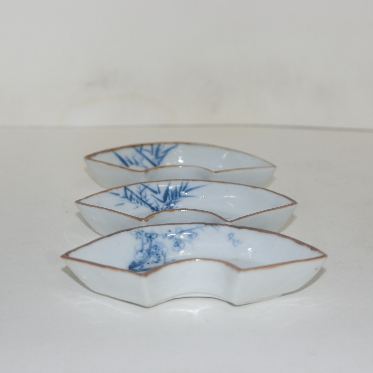 100년이상된 고이마리 청화백자 대나무죽문 완 3점