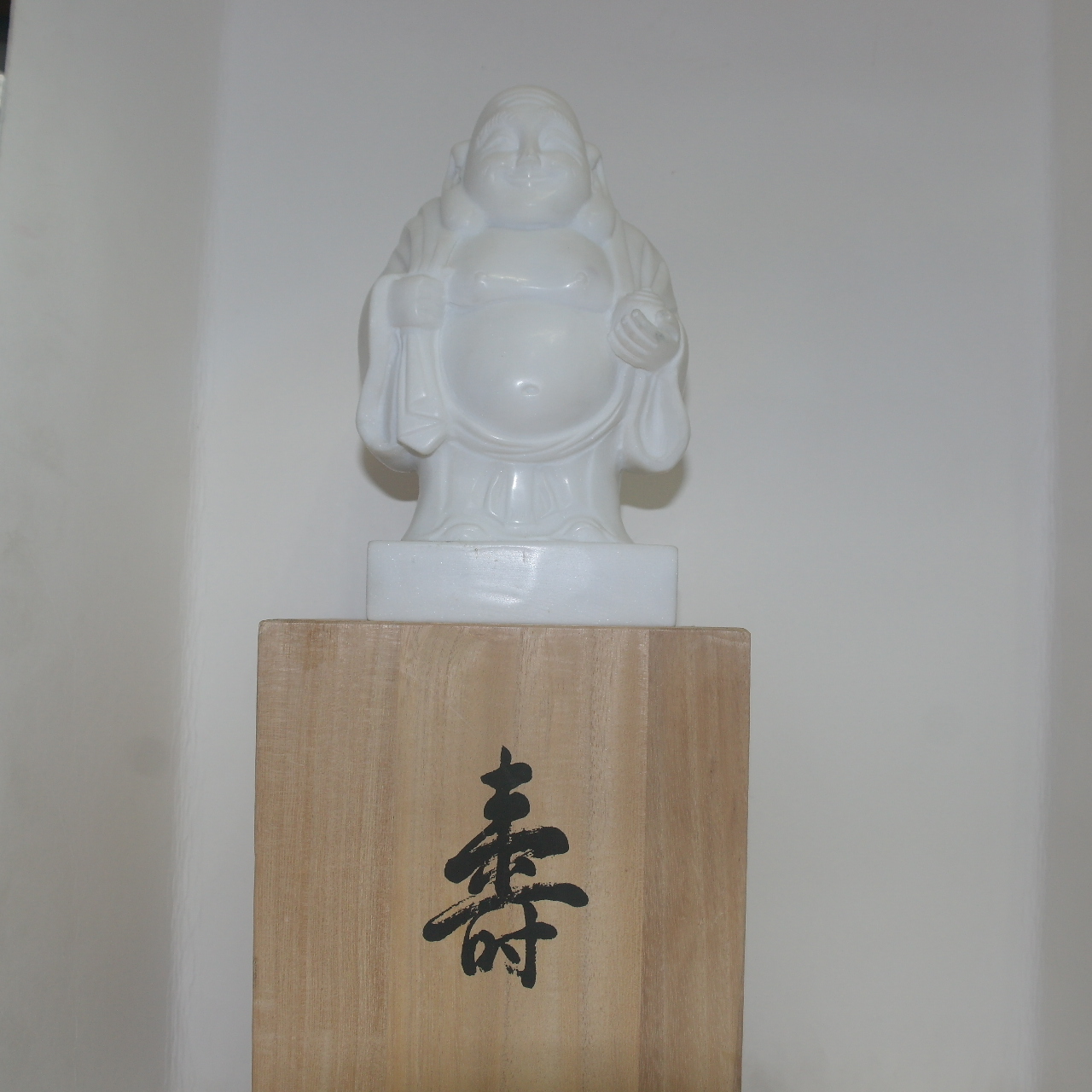 백대리석 돌로 조각된 수(壽) 포대화상 조각상