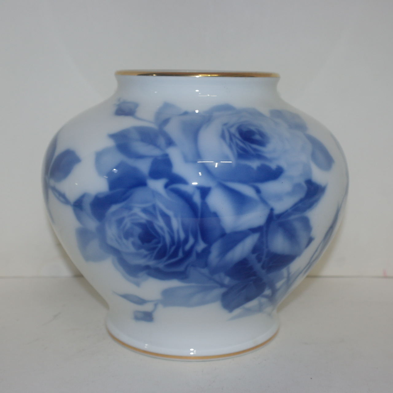 연대가좋은 오구라 본챠이나 청화백자화문금채 호