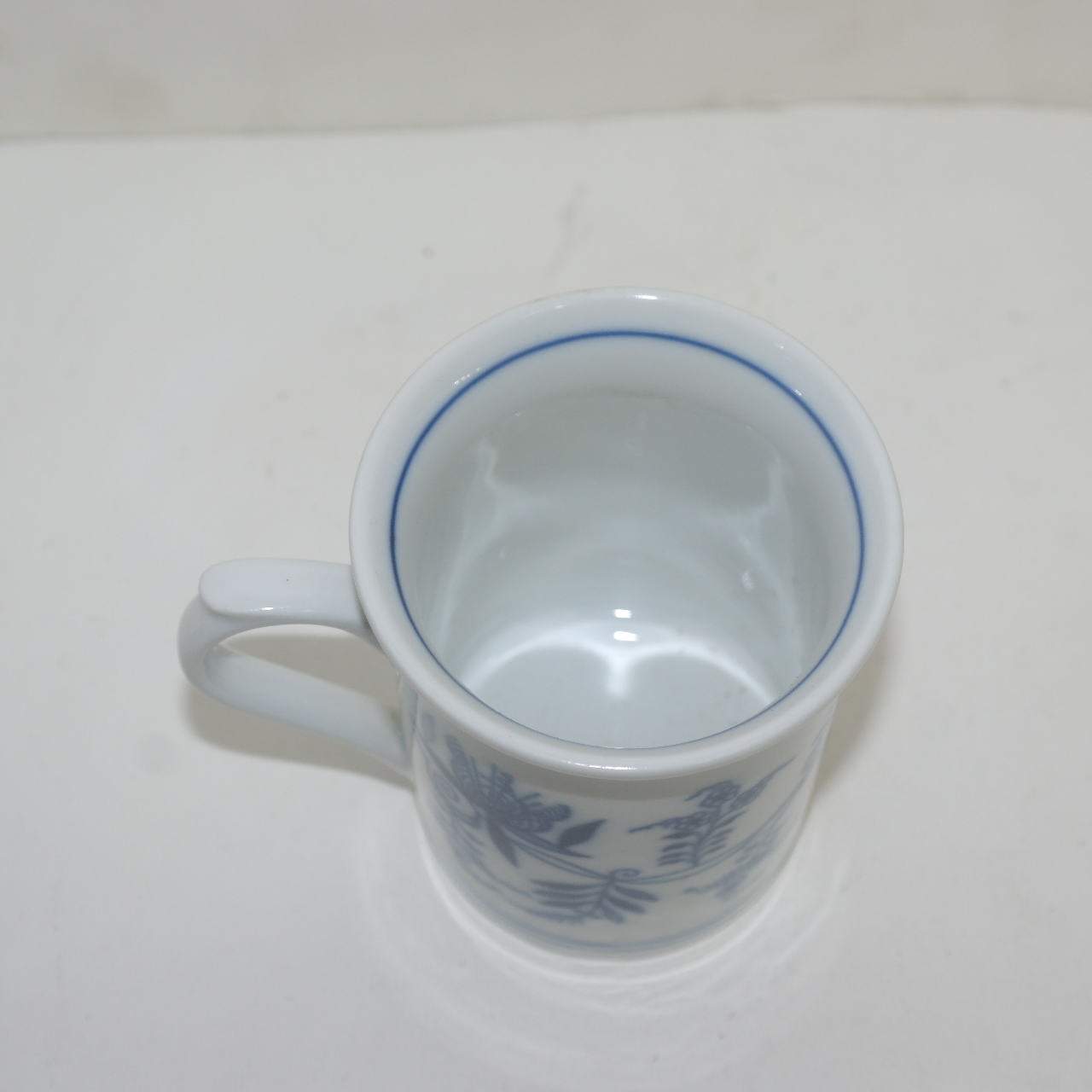 체코산 청화백자화문 잔