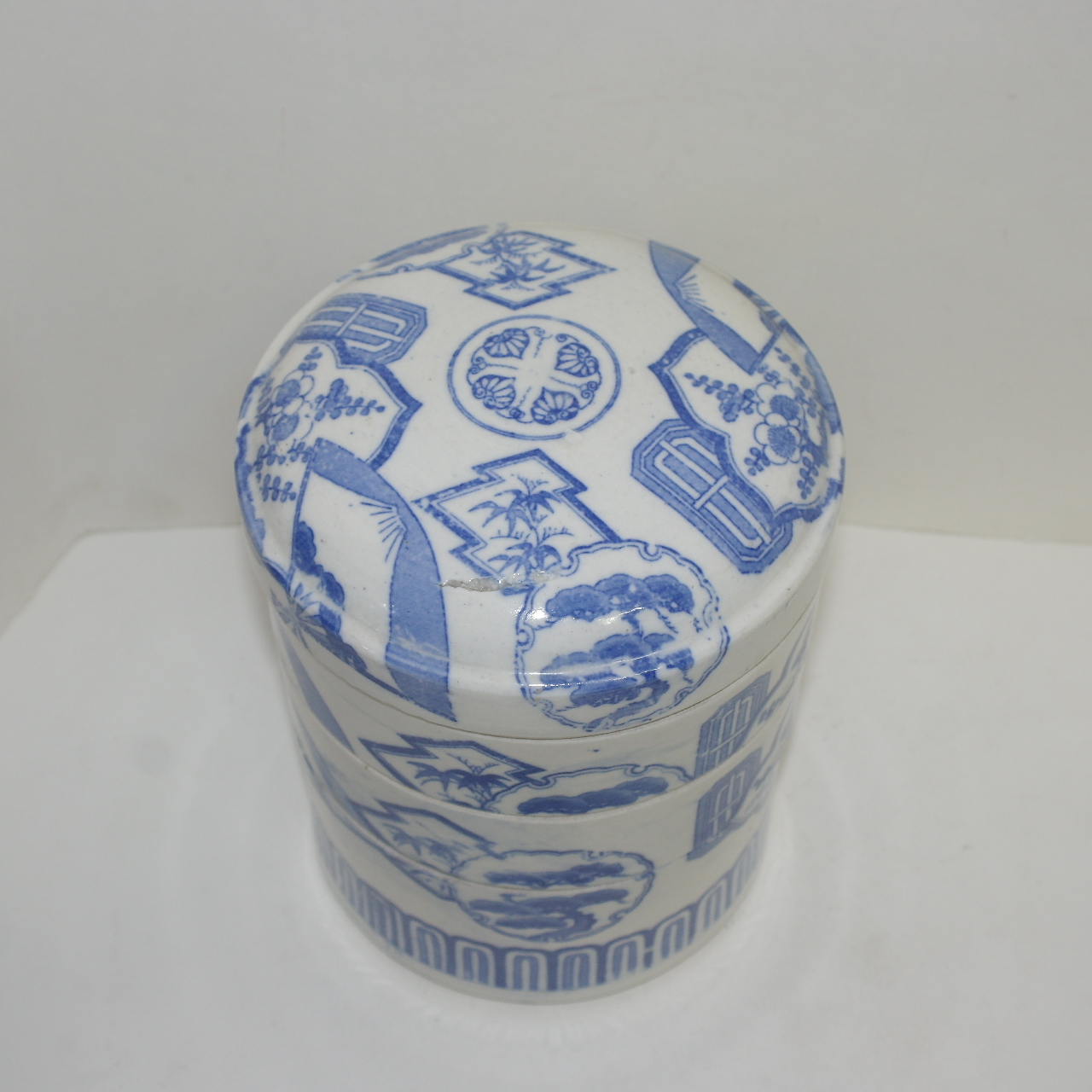 연대가좋은 청화백자화문 삼단합