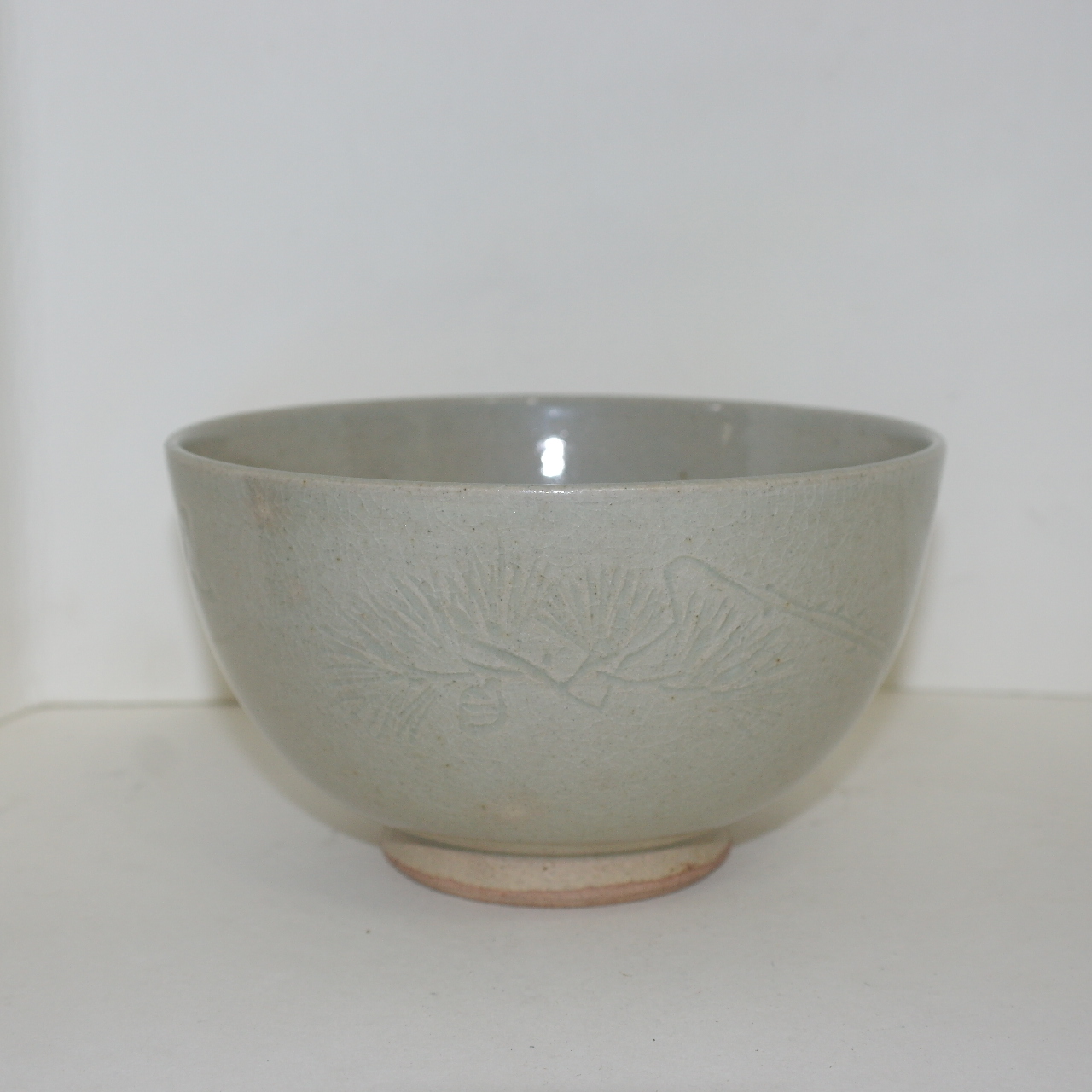 사이즈가 큰 청자 말찻잔