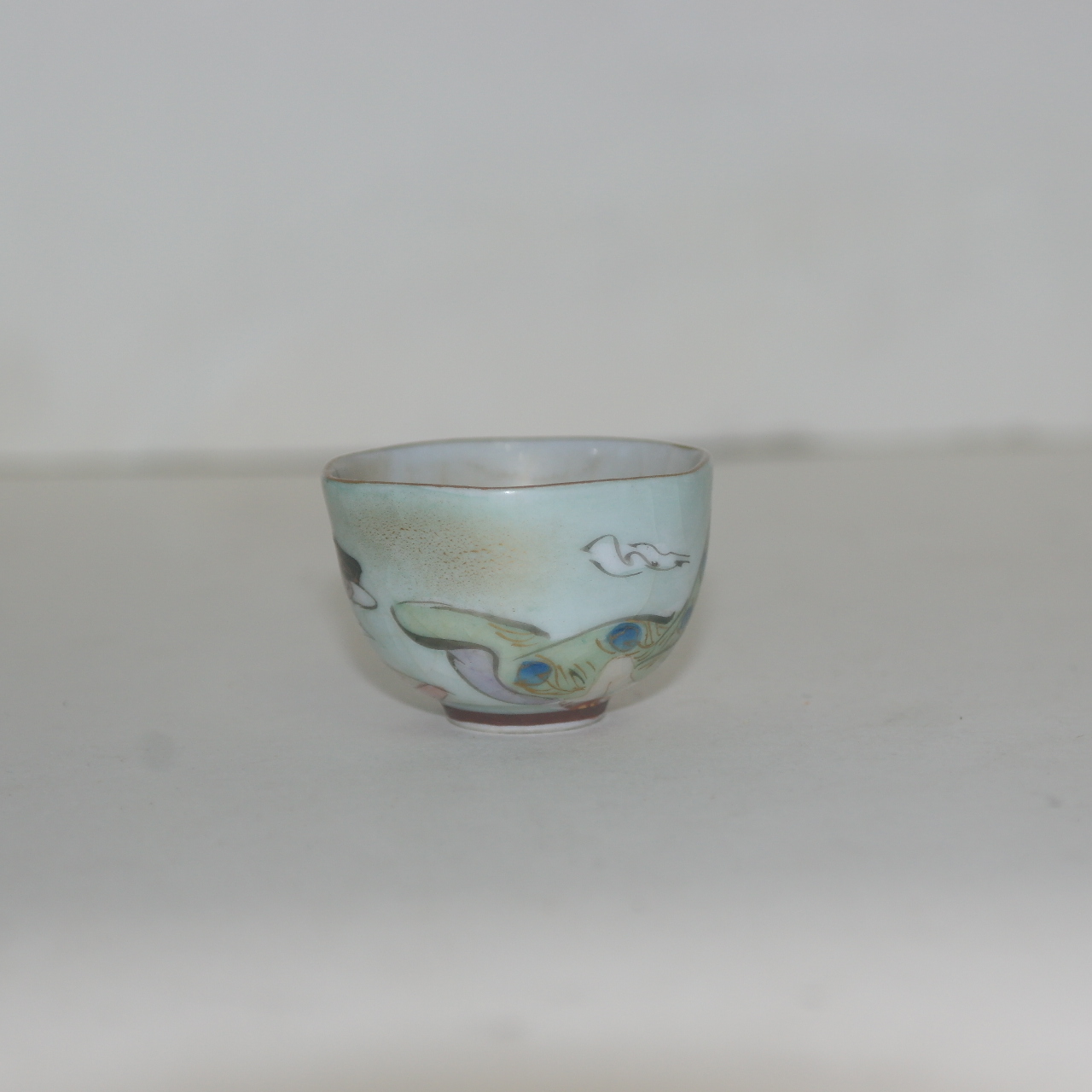 연대가좋은 고구다니 철화백자진사 각진춘화잔