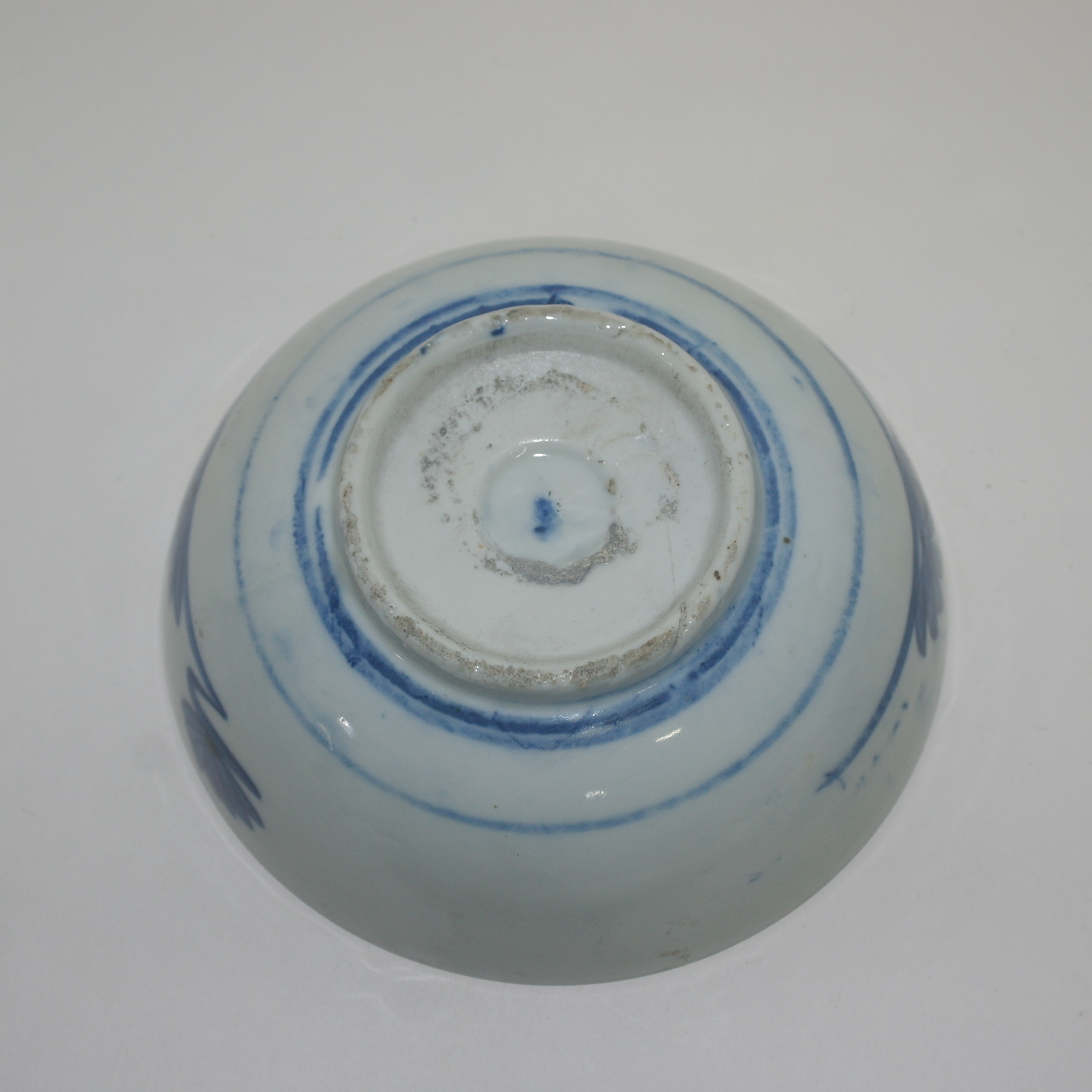 연대가좋은 청화백자 화문 대완