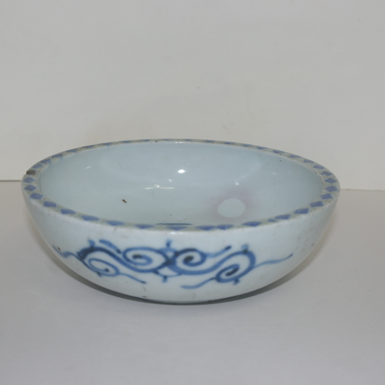 연대가좋은 청화백자 학문 대완