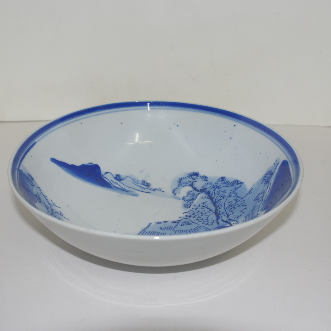 연대가좋은 청화백자 산수문 대완