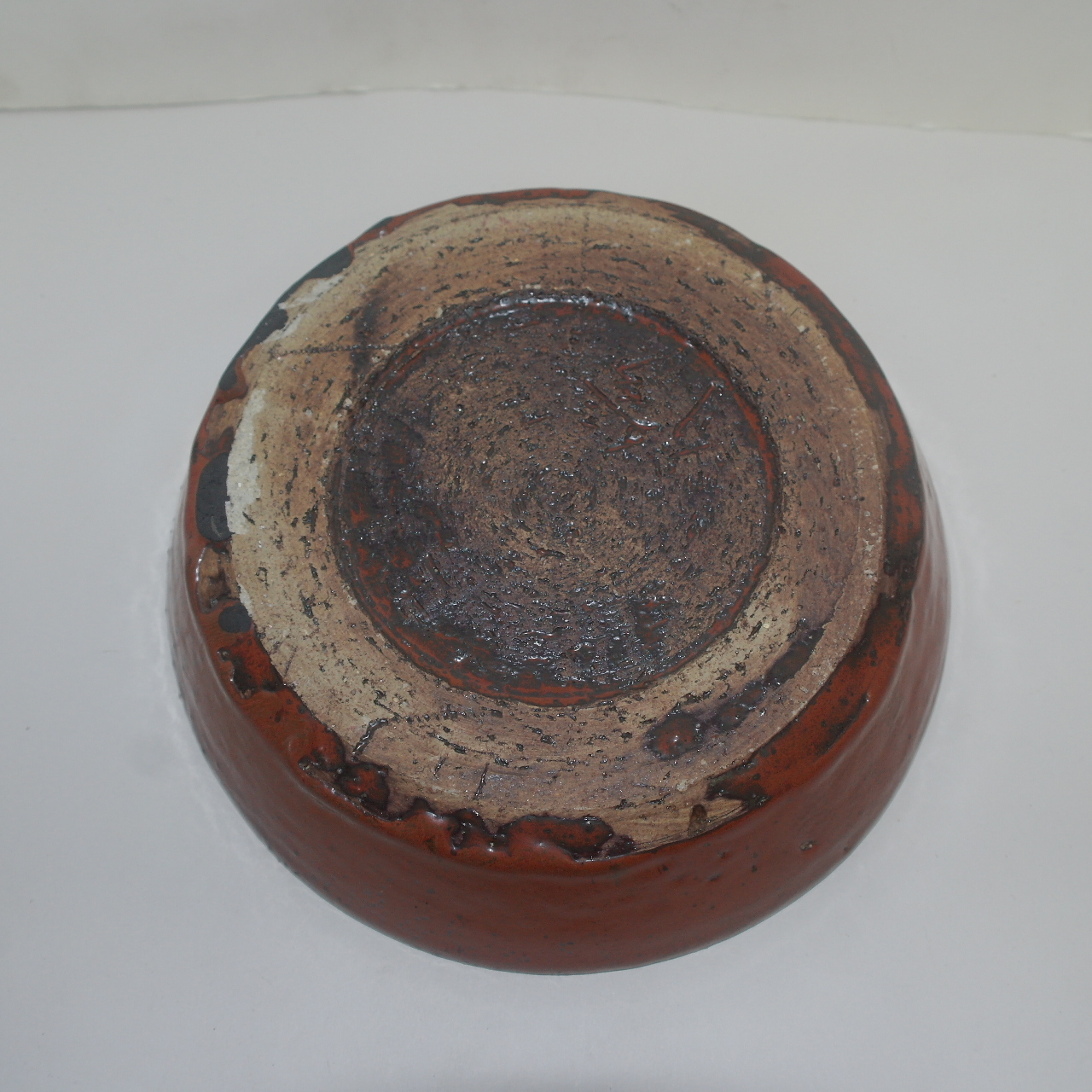 대형크기의 진사청자 태양회오리문 퇴수기