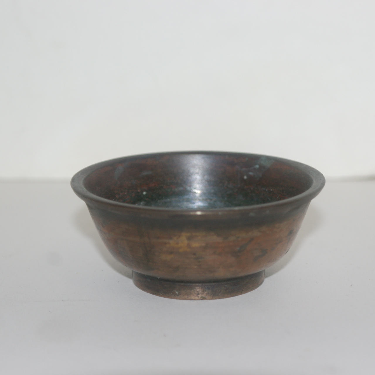 연대가좋은 청동으로된 잔 3점