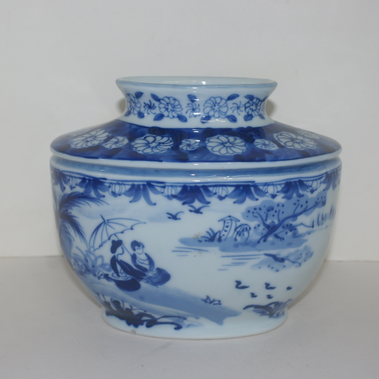 이마리 청화백자 산수문 편병호