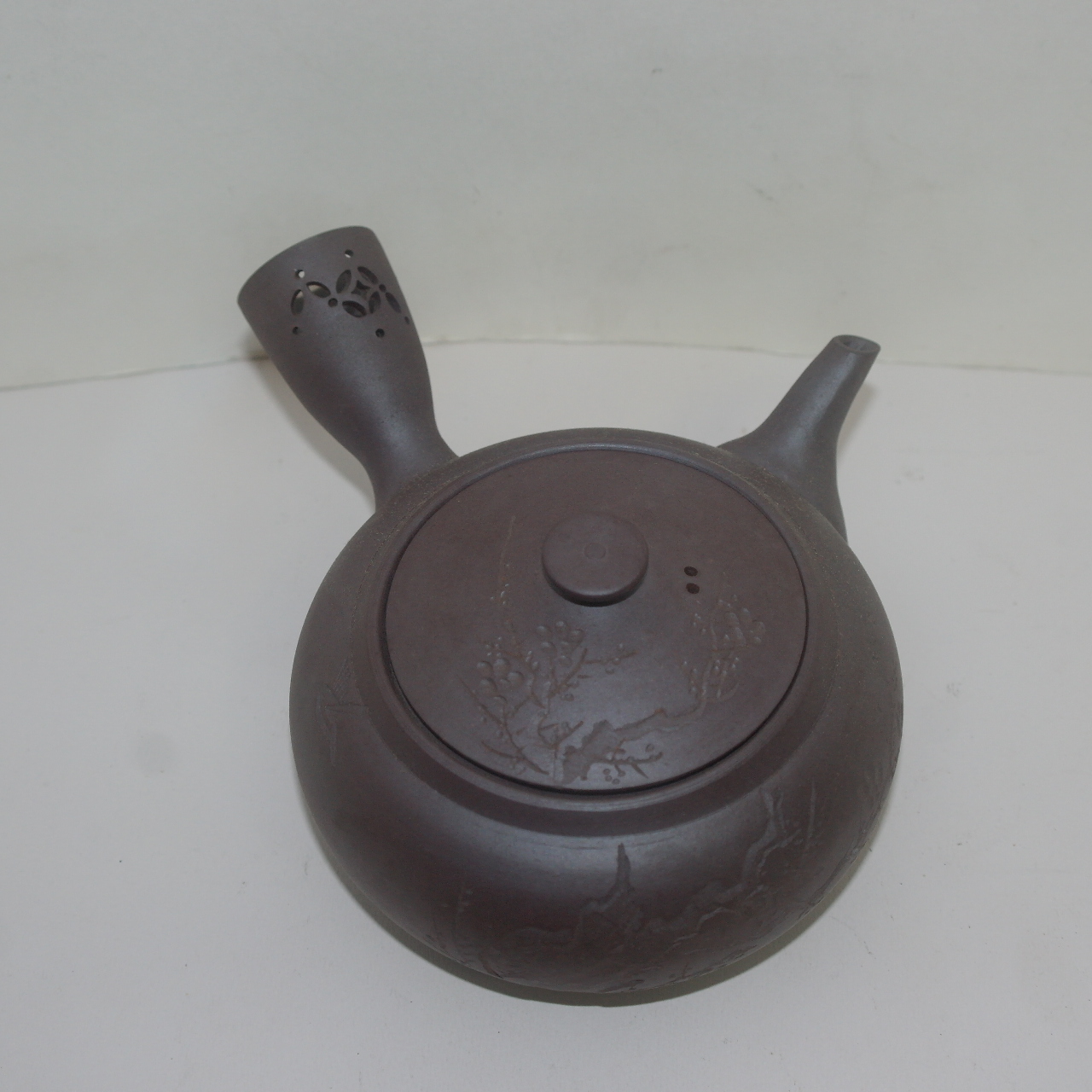 자사도자기 음각매화문 다관