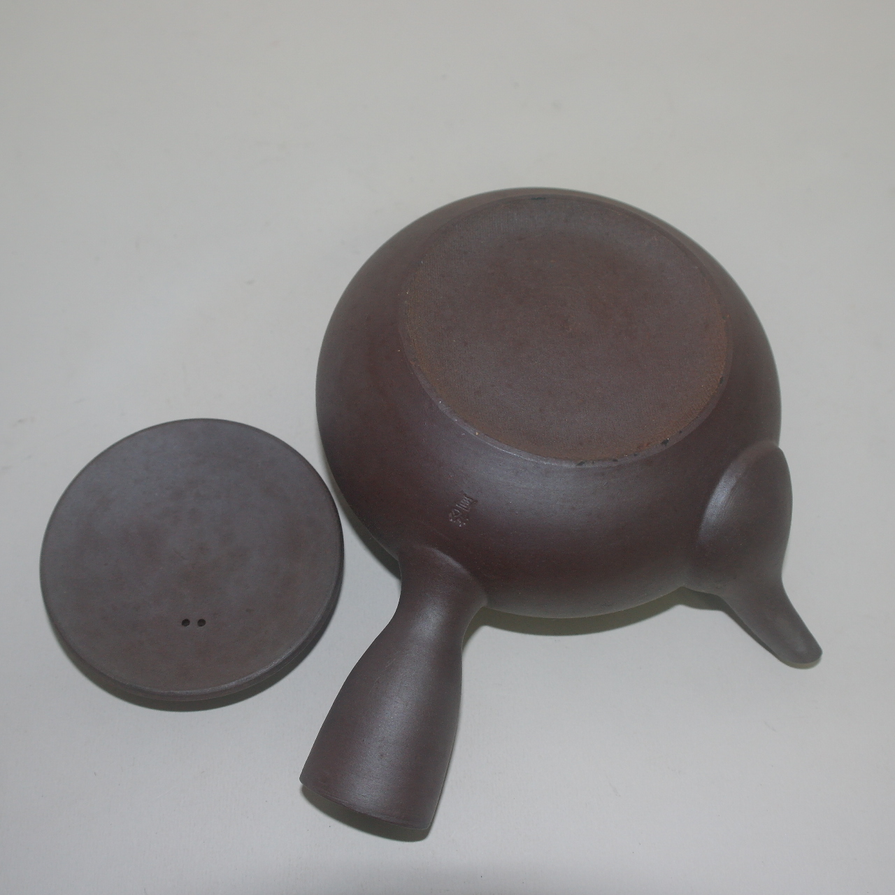 자사도자기 음각매화문 다관