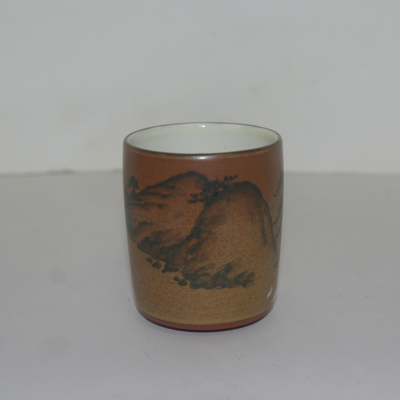 청자 철화산수문 개인잔