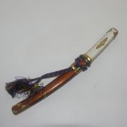 칼날이 주석재질로된 칼