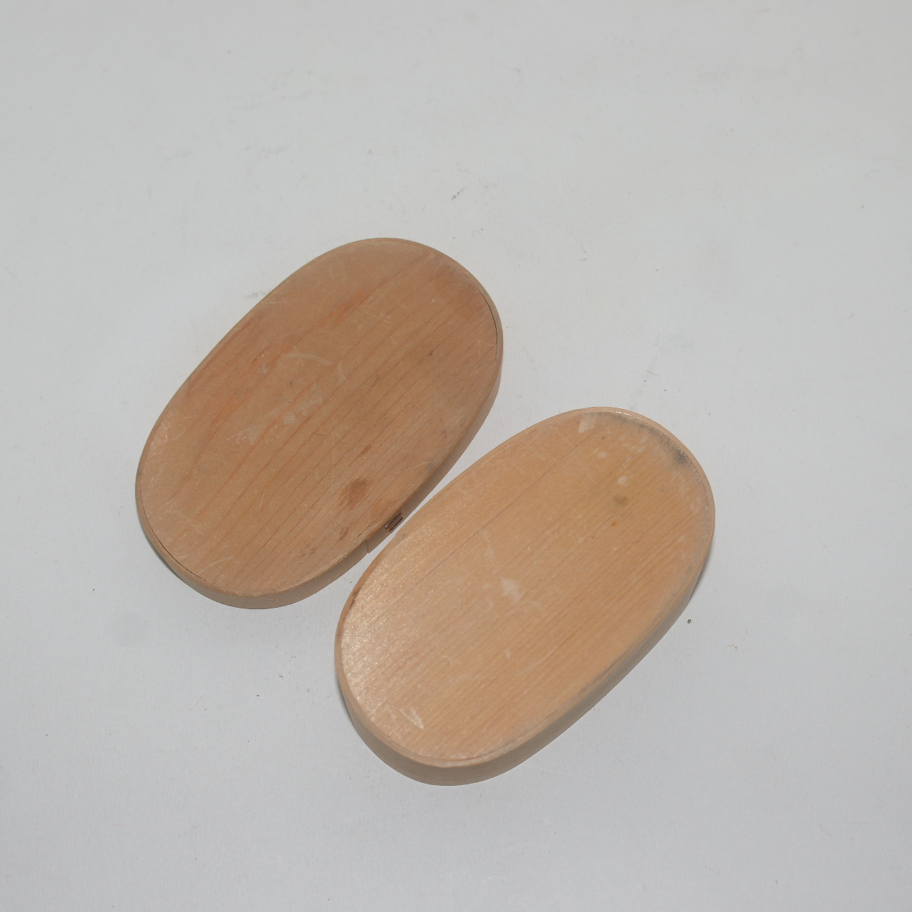 나무로된 소형함