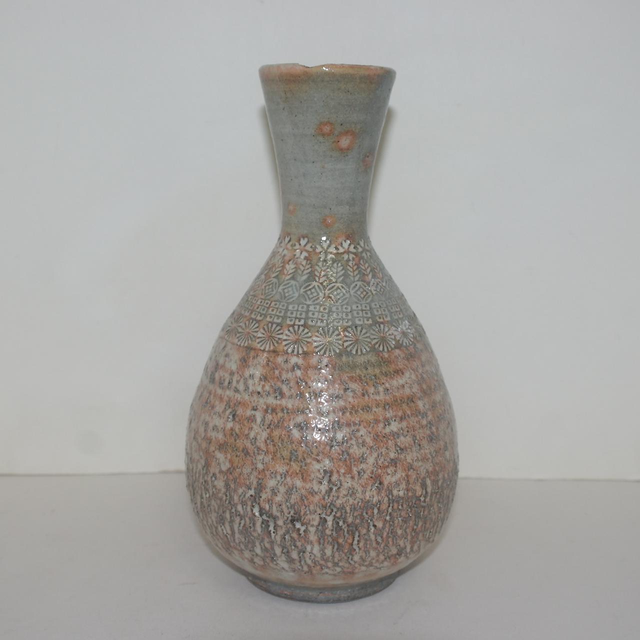 분청사기 국화인화문 주병