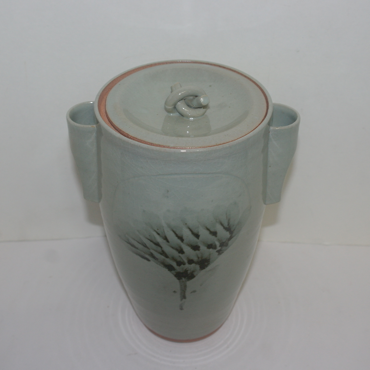 청자 철화초화문 수통