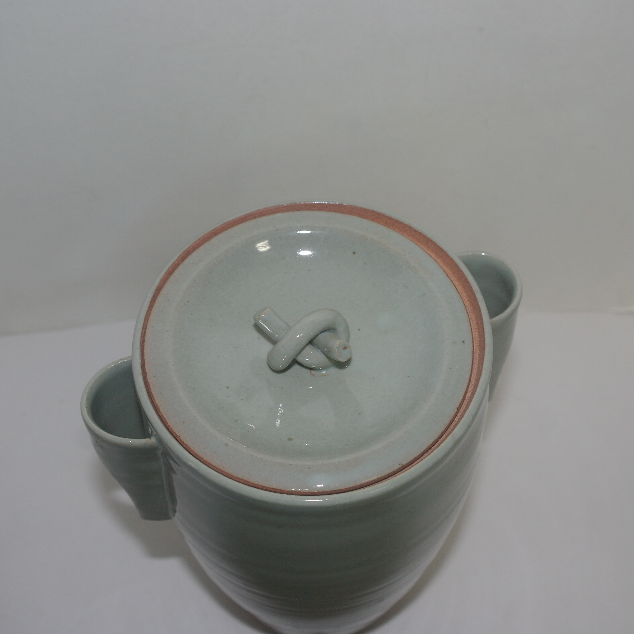 청자 철화초화문 수통