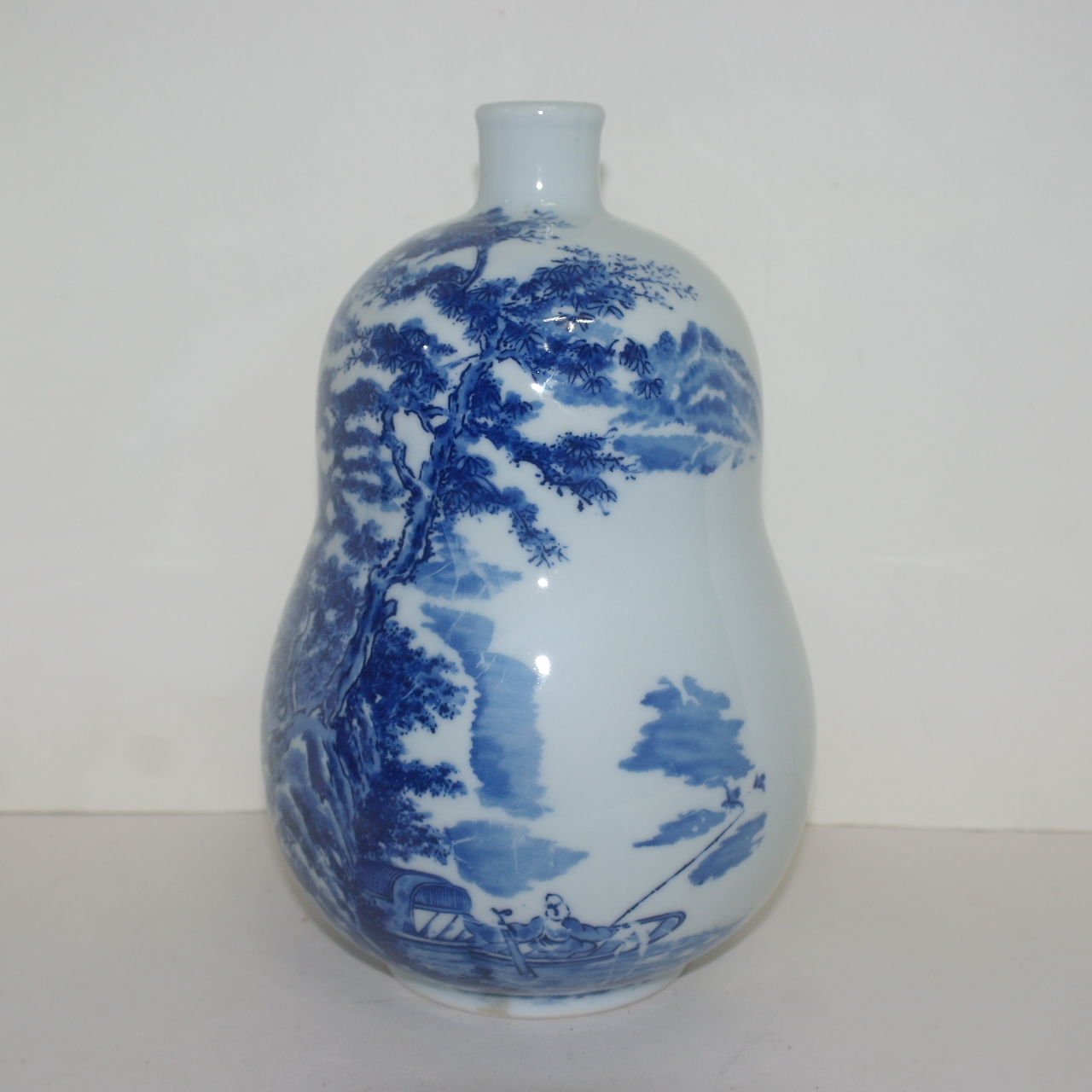 이마리 청화백자 산수문 호리형 호