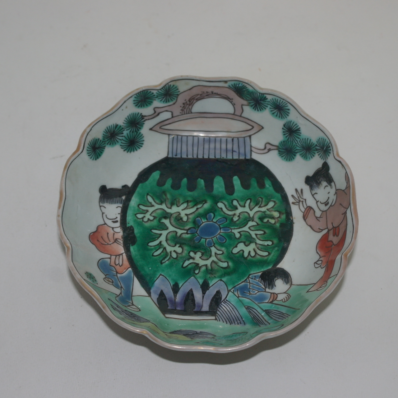 100년이상된 고이마리 청화백자 정물동자문 화형완