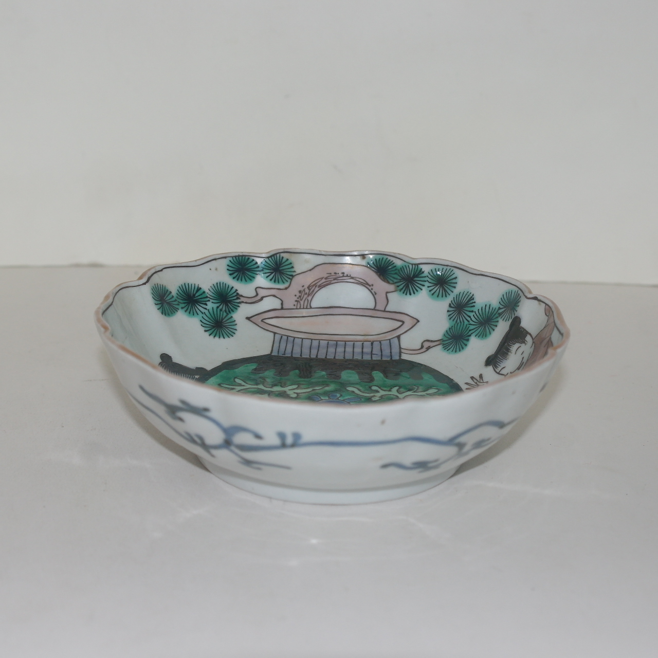 100년이상된 고이마리 청화백자 정물동자문 화형완