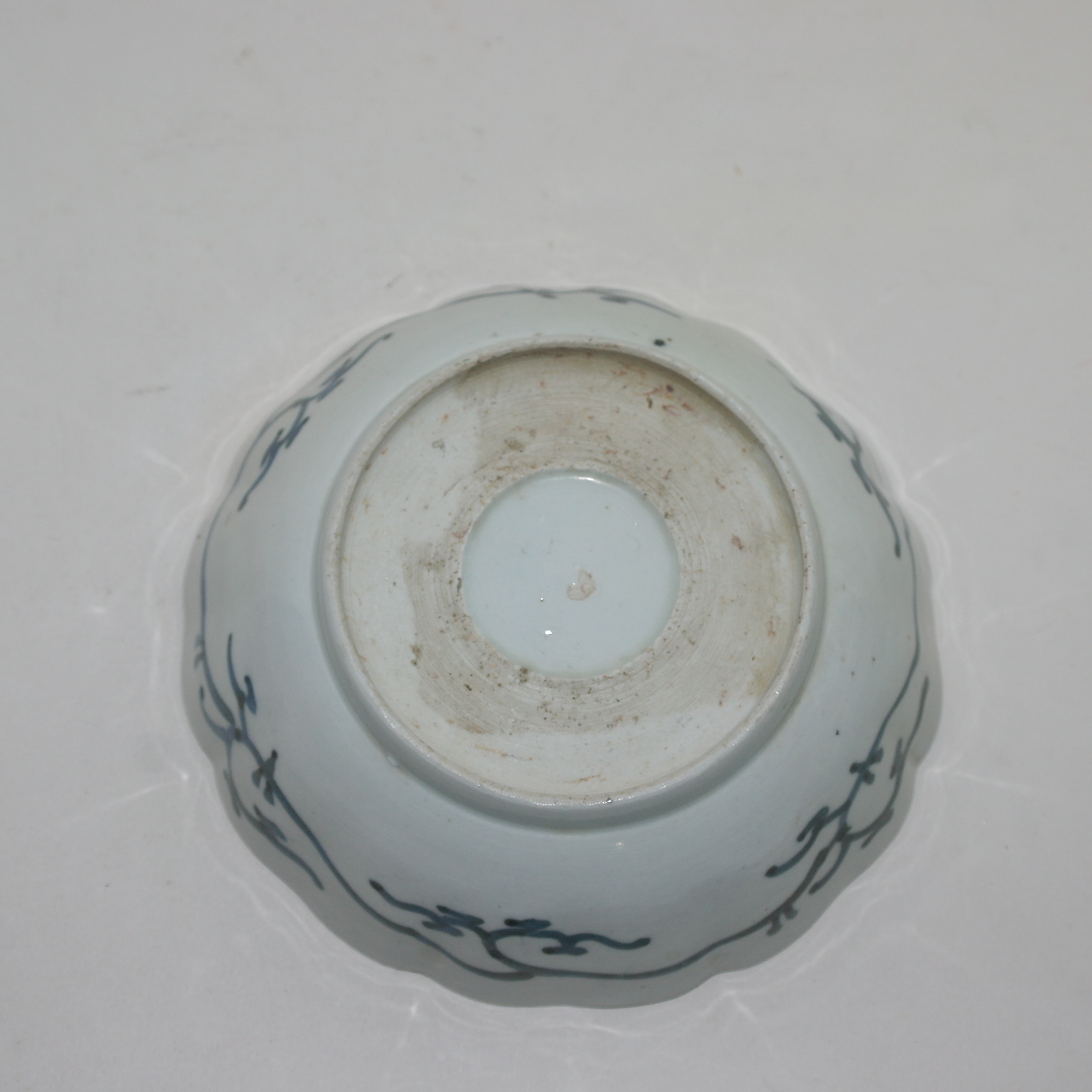 100년이상된 고이마리 청화백자 정물동자문 화형완