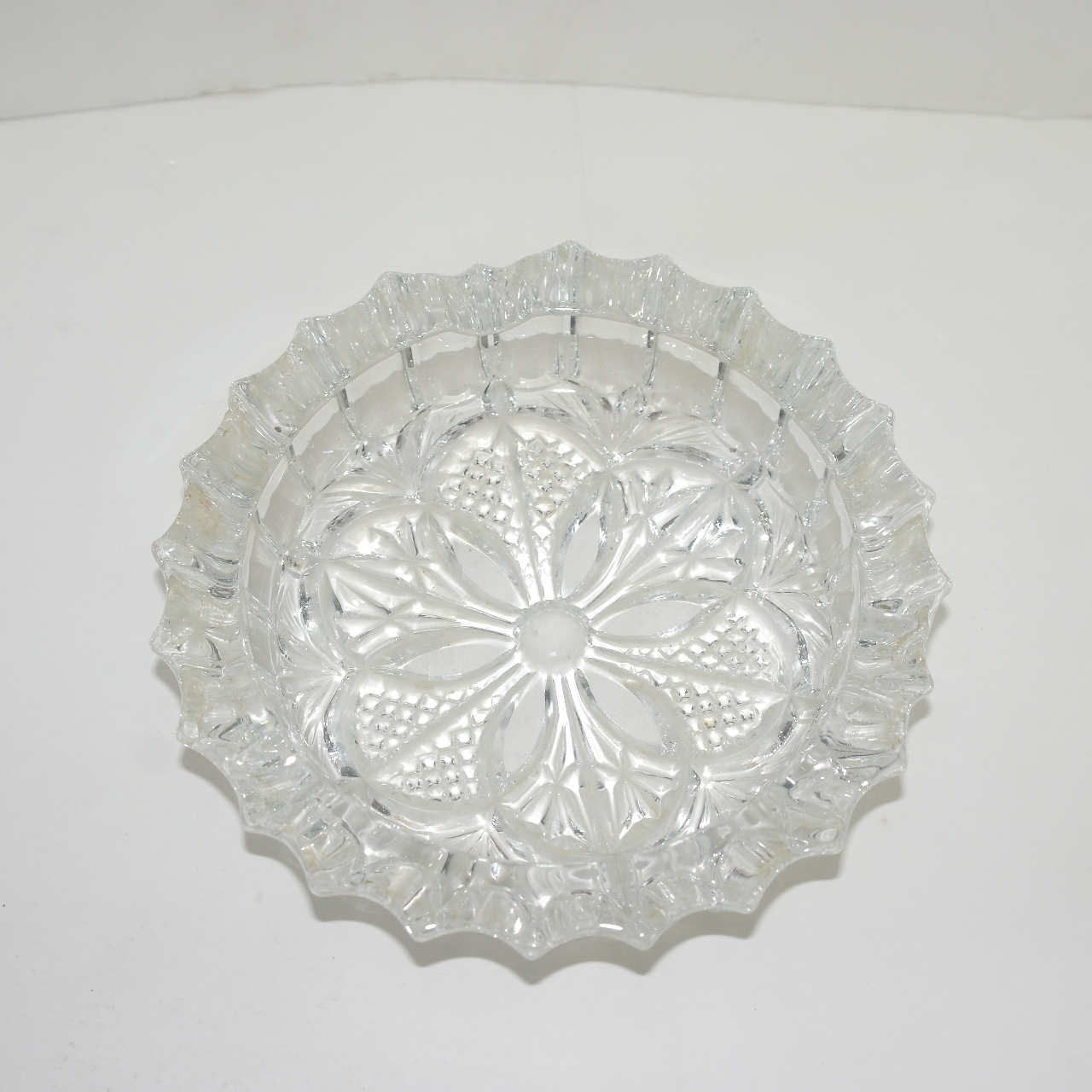 크리스탈 재털이