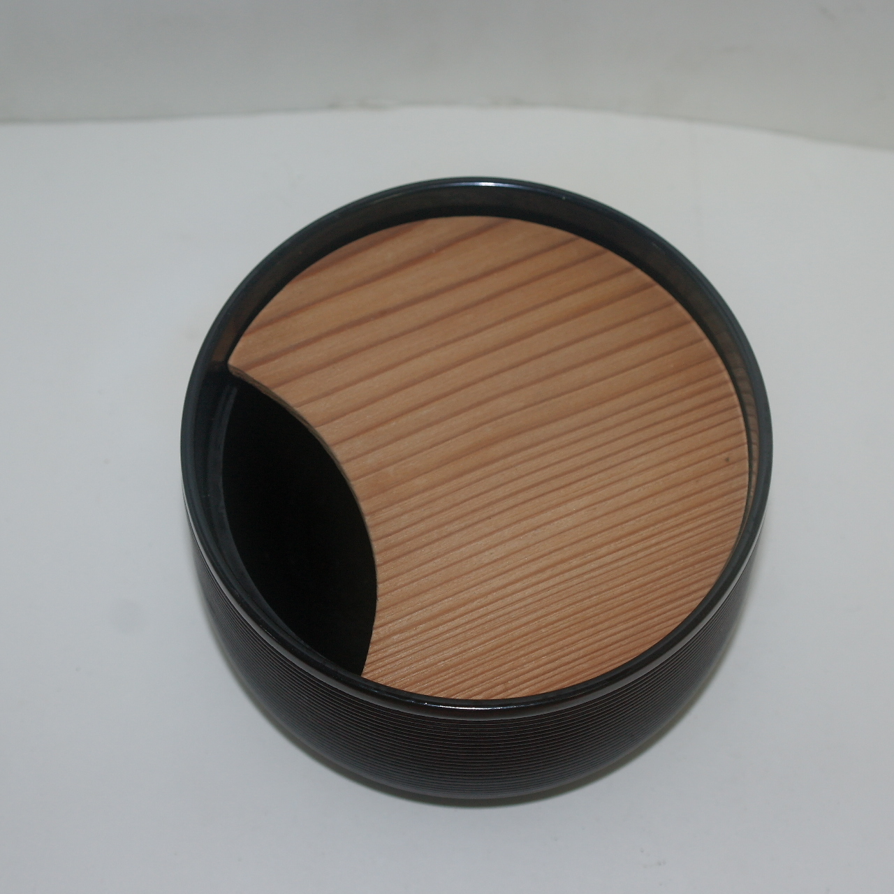 나무에 옷칠이된 퇴수기,차도구